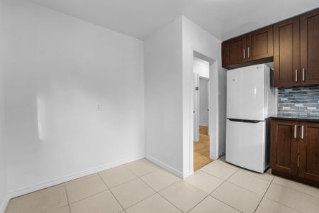 For Lease - 1666 Edge Hill Place Unit# Lower Unit, Hunt Club - South Keys and Area, Ontario - Photo 4