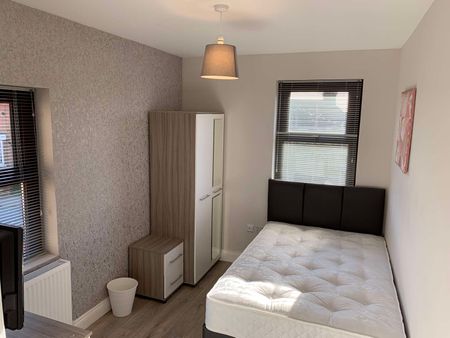 88 Grove Lane Photos - Photo 2