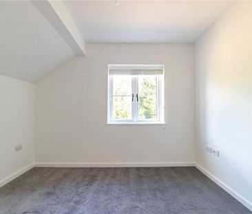 4 bedroom detached house to rent - Photo 3