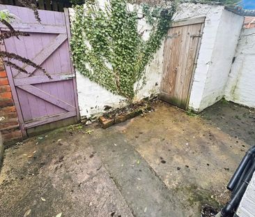 3 bedroom terraced house to rent - Photo 6