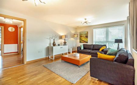 2 bedroom apartment to rent - Photo 3