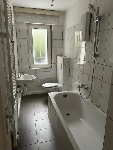 3 Zimmer Wohnung im Erdgeschoss -Hochpaterre- - Photo 3