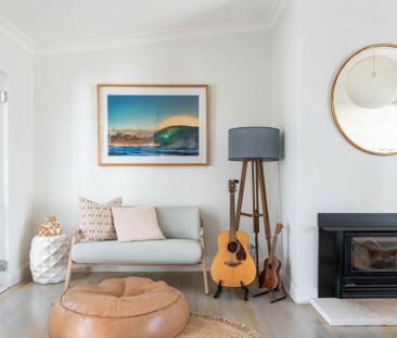 FULLY FURNISHED COASTAL RETREAT - Photo 2