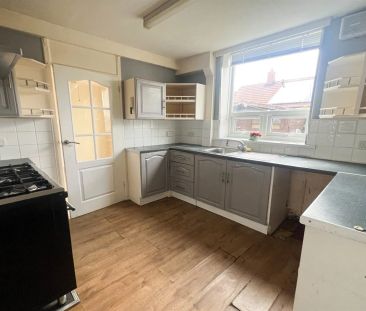 3 bed semi-detached house to rent in Fulwell Avenue, South Shields, NE34 - Photo 6