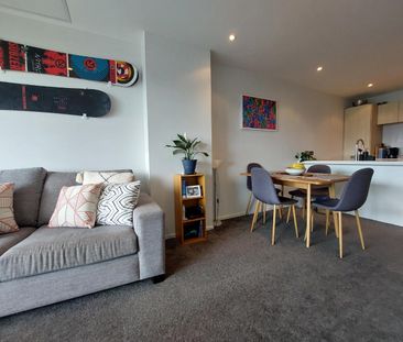 Immaculate Living, Furnished Apartment - Photo 1