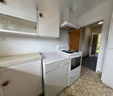 Waikanae - 3 Bedrooms - Photo 3