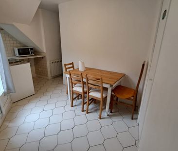 Location Appartement 1 pièce 18m² - Photo 3