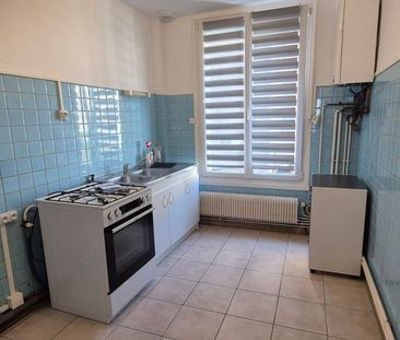 Location Appartement 3 pièces 95m² VALENCIENNES 59300 - Photo 6