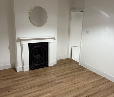 2 Bed Terraced House, Pevensey Rd, E7 - Photo 4