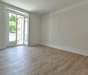 Rénové ! Appartement de 4 pièces au Locle avec balcon - Photo 1