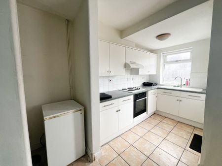 Spring Bank West, Hull - Photo 5