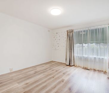 Comfortable Family Home with Solar Power - Photo 2