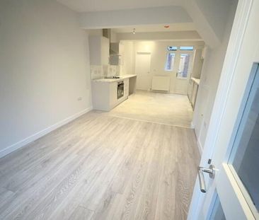 12 Bloomfield Street, Belfast, BT5 5AU - Photo 6