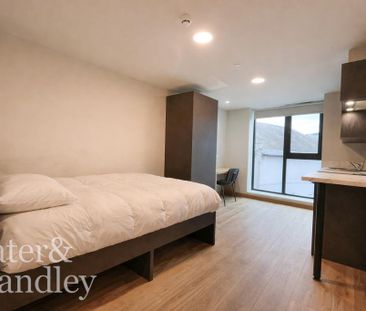 Studio to rent - Photo 1