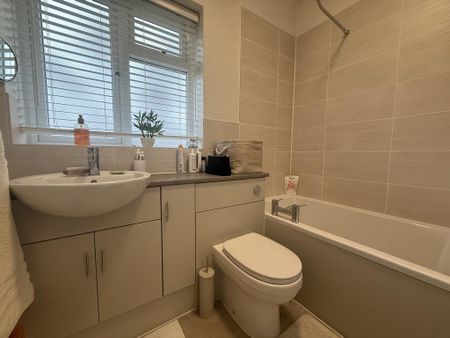 Studio to rent - Photo 5