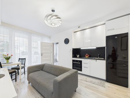 2 pokoje, balkon i garaż – komfort i styl w jednym - Photo 2