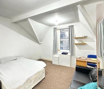 5 bedroom flat to rent - Photo 6