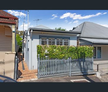 18 Hampton Street, Balmain, NSW 2041 - Photo 2