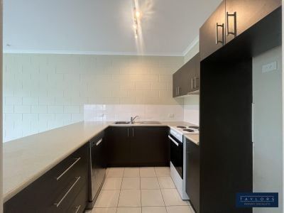 Your Urban Retreat Awaits! - Photo 2