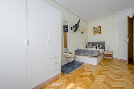 Calle de Sinesio Delgado, Madrid, Community of Madrid 28029 - Photo 5