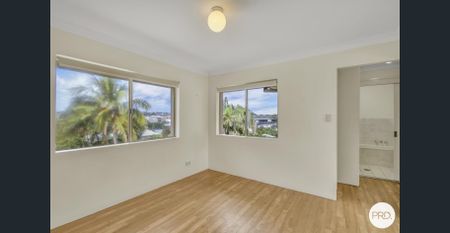 Beach Front Apartment - Photo 3