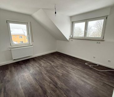 TOP 2 Zi Dachgeschosswohnung in Sulzbach-Rosenberg - Photo 2