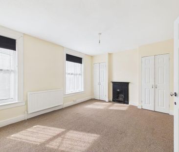 3 bedroom detached house to rent - Photo 3