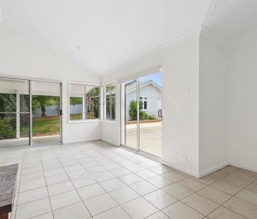 Private and Renovated Family Home in Prime Glenorie Location - Photo 1