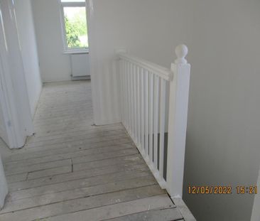 3 bedroom end of terrace house to rent - Photo 3