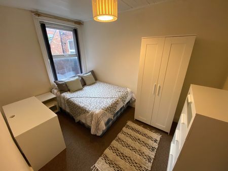 5 Bed Terraced House, Cawdor Road, M14 - Photo 3