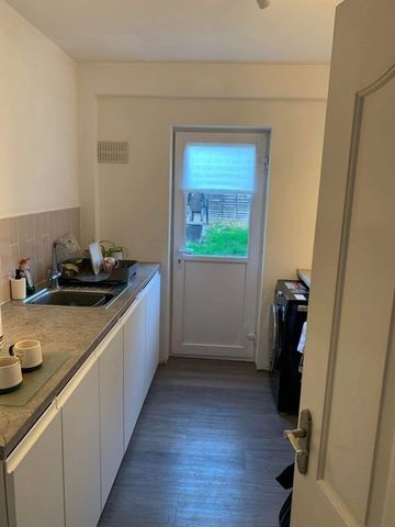 1 Bed Flat, Craydon Road, BS14 - Photo 5