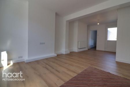 3 bedroom terraced house to rent - Photo 2
