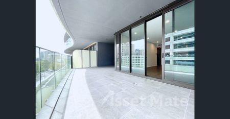 Iconic Building LANDMARK 1 Bedroom Apartment with Spacious Balcony - Photo 2