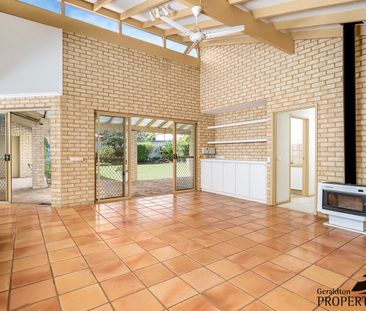 Character Well Sized Home - Photo 5