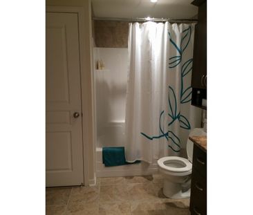 Grand condo neuf de 31/2 de 800 situé à 1km du Carrefour Laval et d... - Photo 5