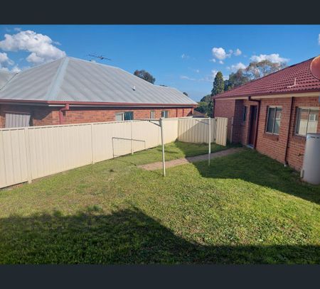 2/6 Lincoln Close, Morpeth, NSW 2321 - Photo 2