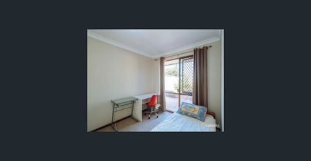 Modern Family Home for Rent $800 - Kardinya - Photo 4