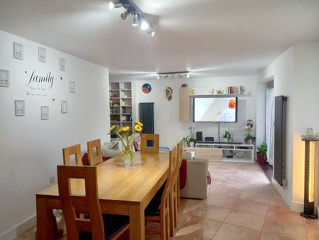 3 Bed Flat, St. Georges Grove, SW17 - Photo 5