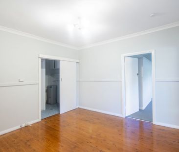 Walking Distance to Beach And Cafes - Photo 2