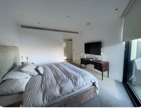 2 Bed Flat, Riverlight Quay, SW11 - Photo 5