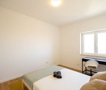 Rua Sarmento de Beires, Lisbon, Lisbon 1900-271 - Photo 5