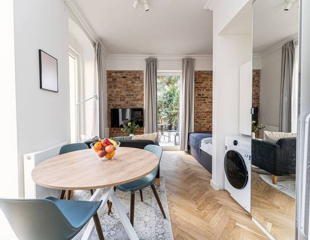 First occupancy: completely renovated studio apartment with garden in a new building in Berlin - Photo 1