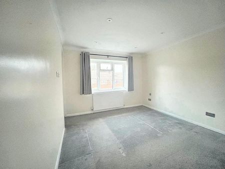 4 bedroom terraced house to rent - Photo 5