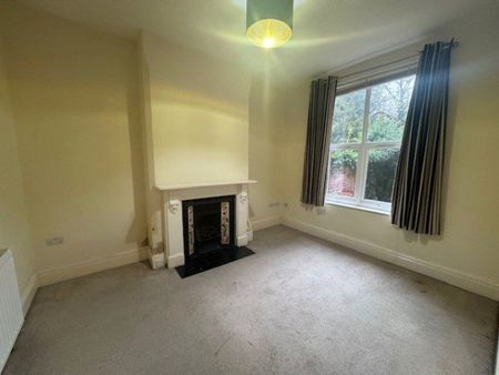 Castle Boulevard, Nottingham, NG7 - Photo 2