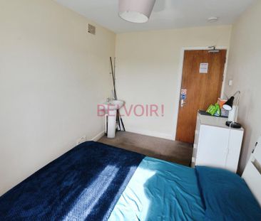 1 bedroom in a house share to rent - Photo 2