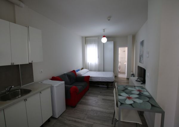 Studio - Granada (San Ildefonso)
