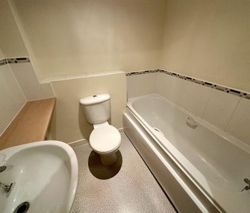 2 bedroom property to rent - Photo 4