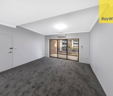 Freshly Updated Unit in a Prime Northmead Location - Photo 2