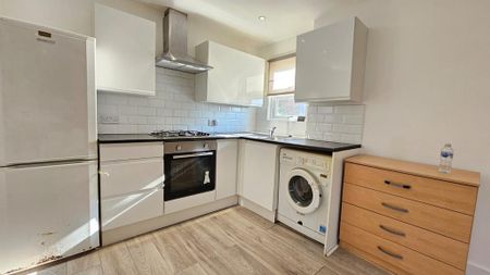 1 bedroom flat to rent - Photo 4