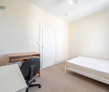 3 bedroom terraced maisonette to rent - Photo 3